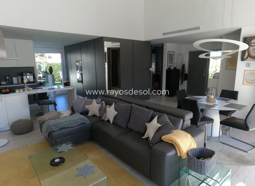 Resale - Villa - Algorfa