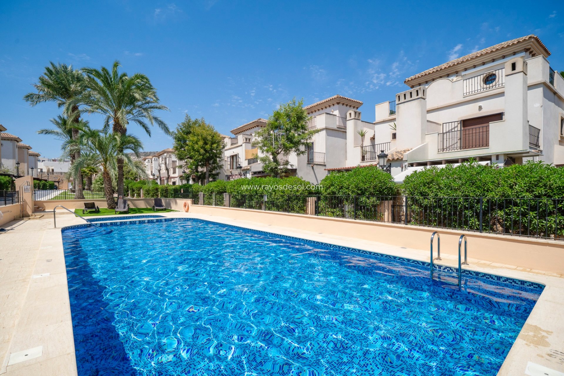 Resale - Villa - Algorfa