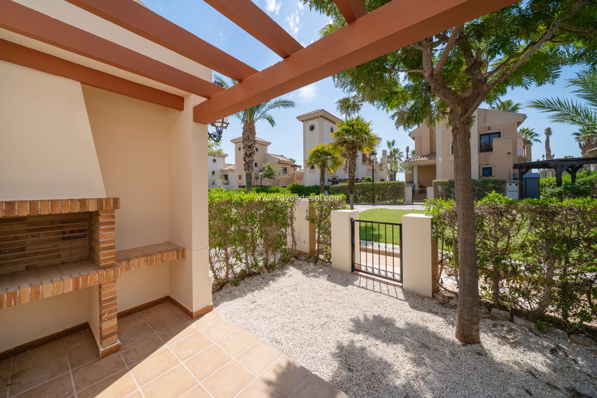 Resale - Villa - Algorfa