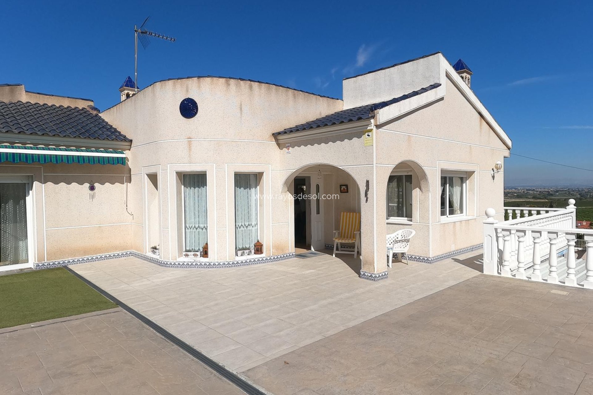 Resale - Villa - Algorfa