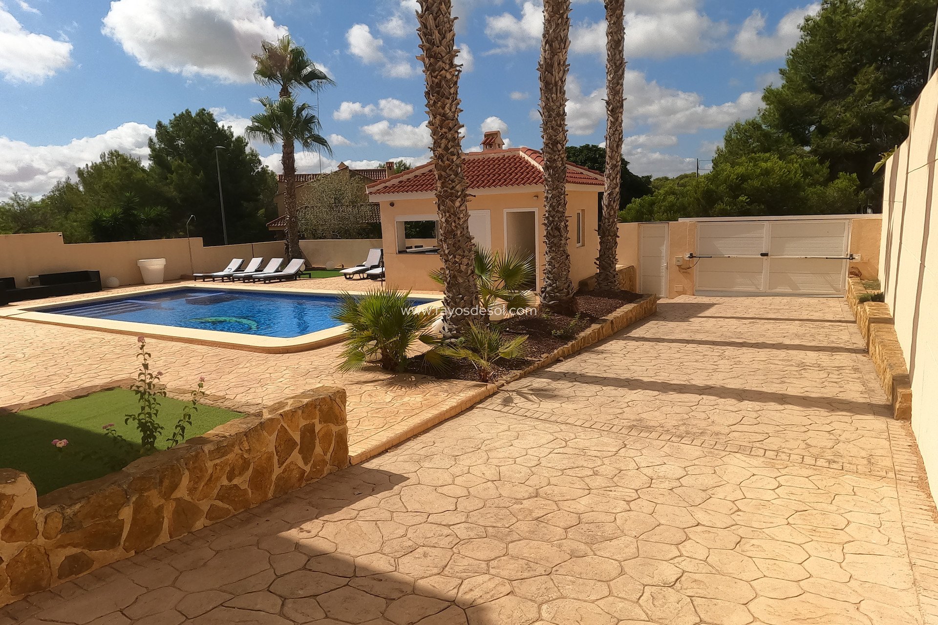 Resale - Villa - Algorfa