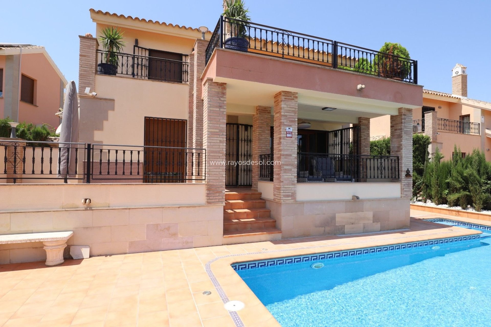 Resale - Villa - Algorfa