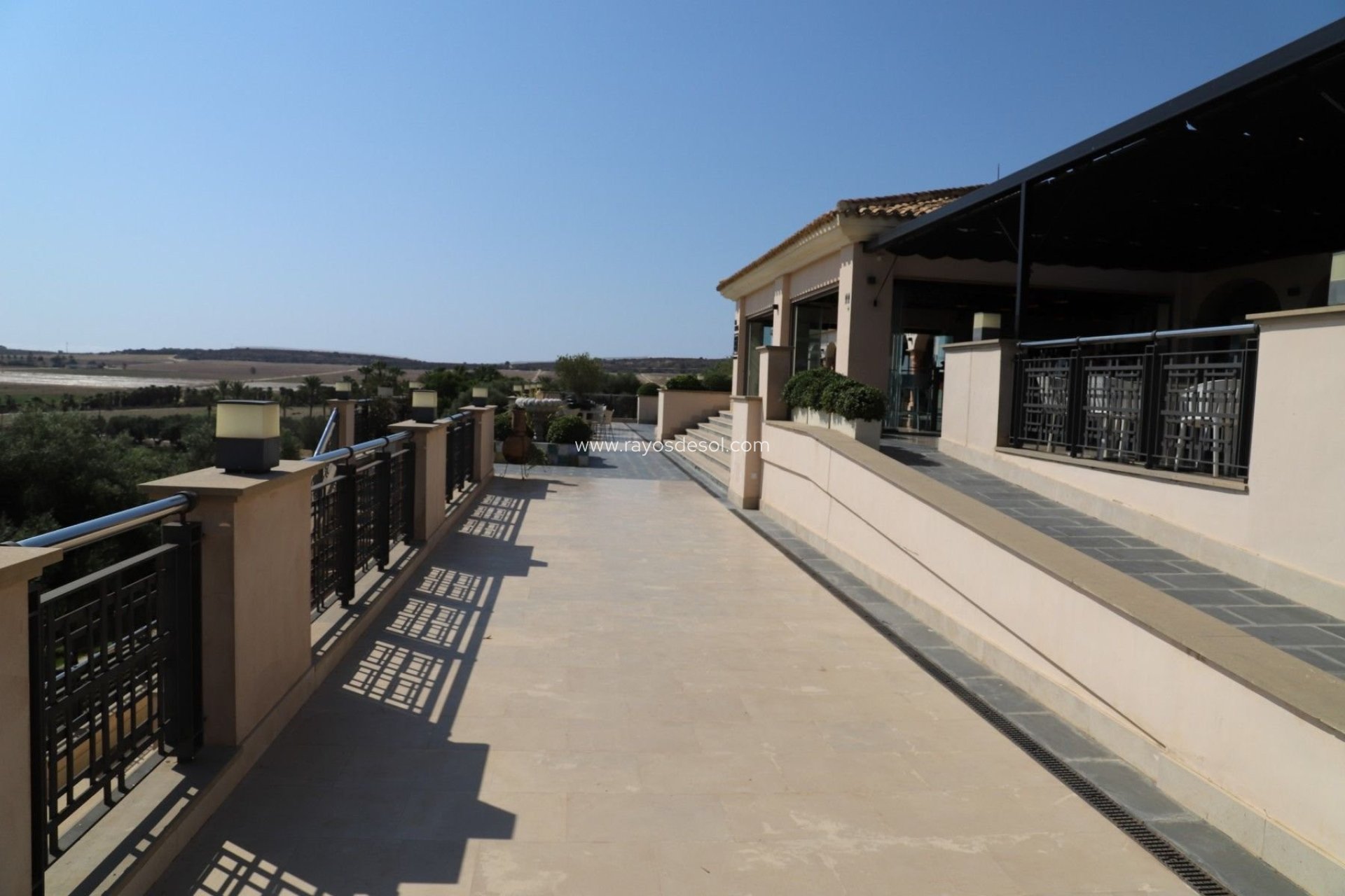 Resale - Villa - Algorfa