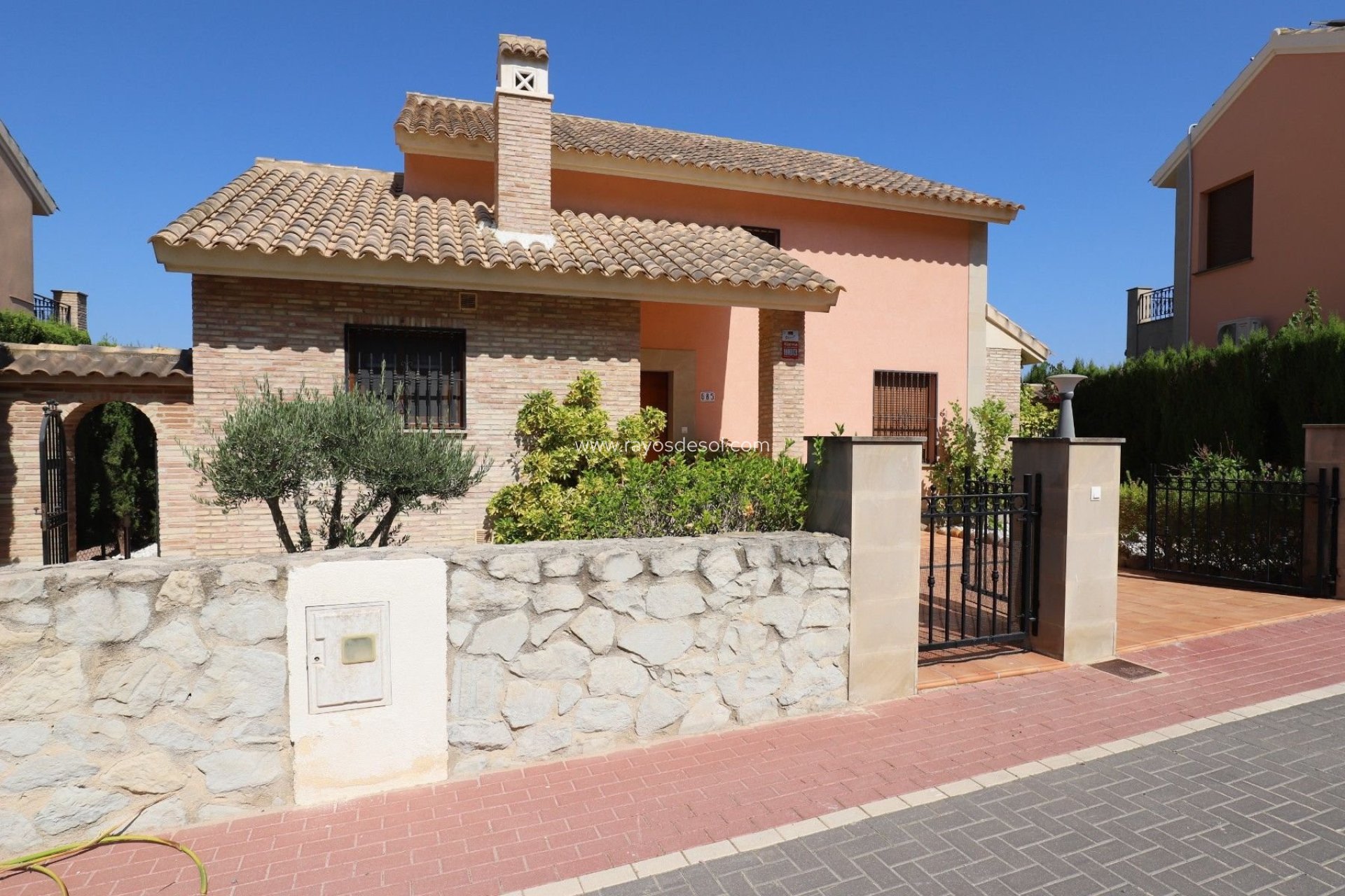 Resale - Villa - Algorfa