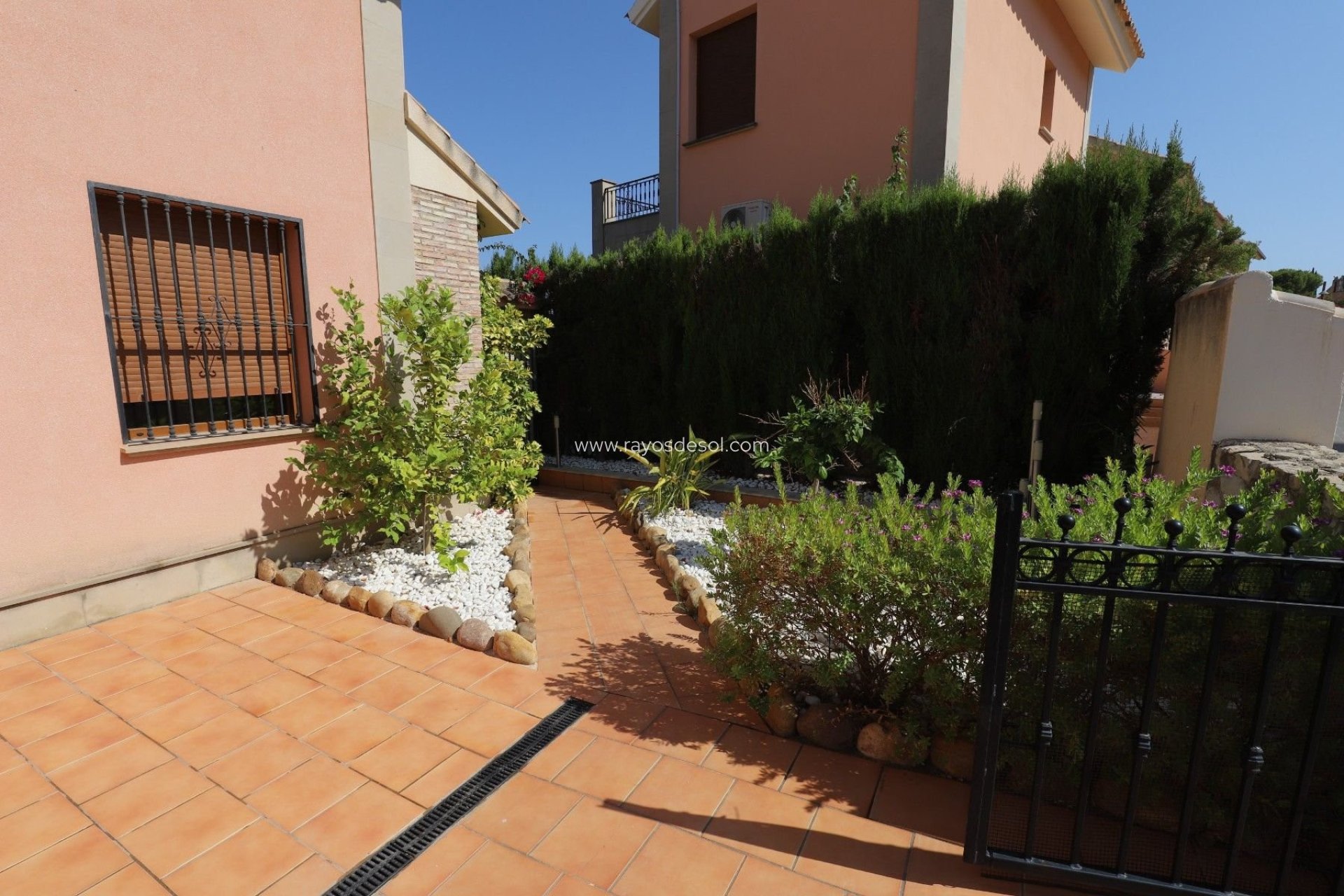 Resale - Villa - Algorfa