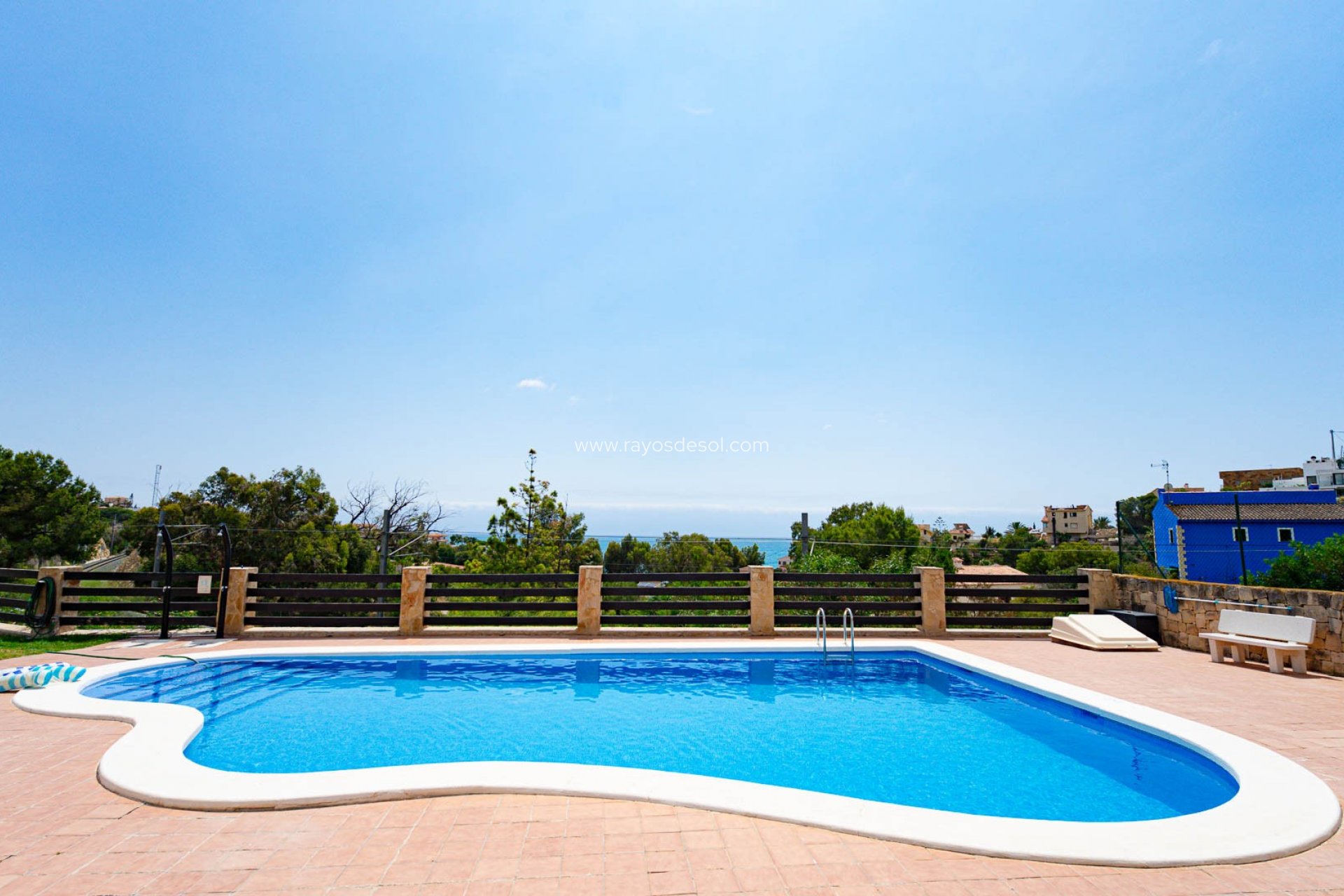 Resale - Villa - Alicante - El Campello