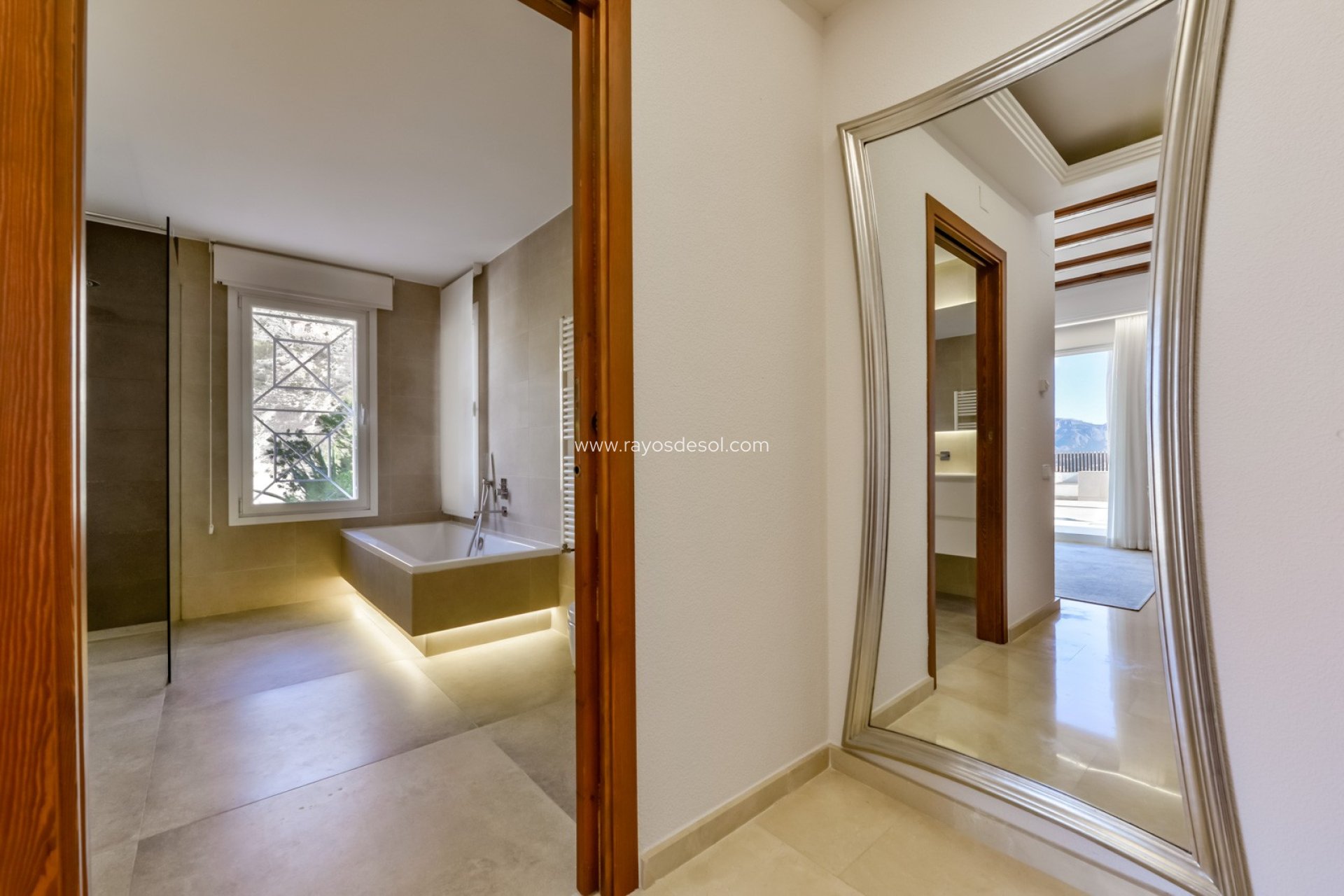 Resale - Villa - Altea