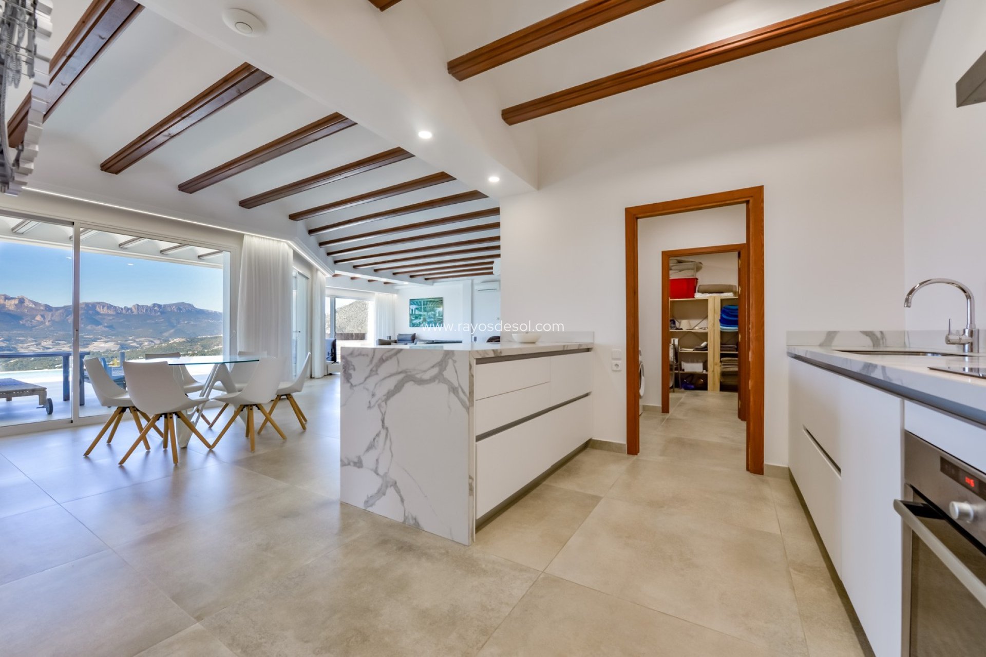 Resale - Villa - Altea