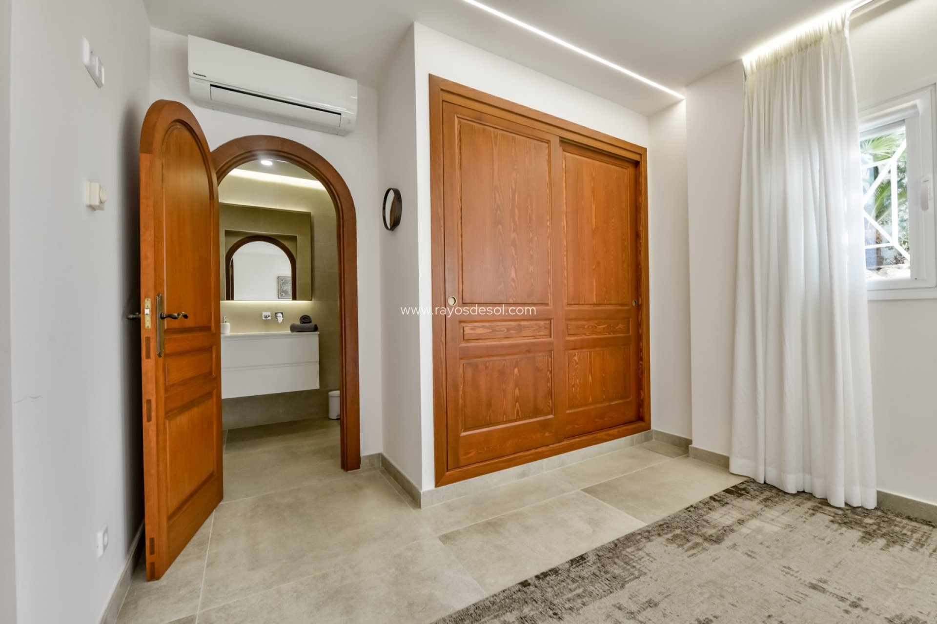 Resale - Villa - Altea