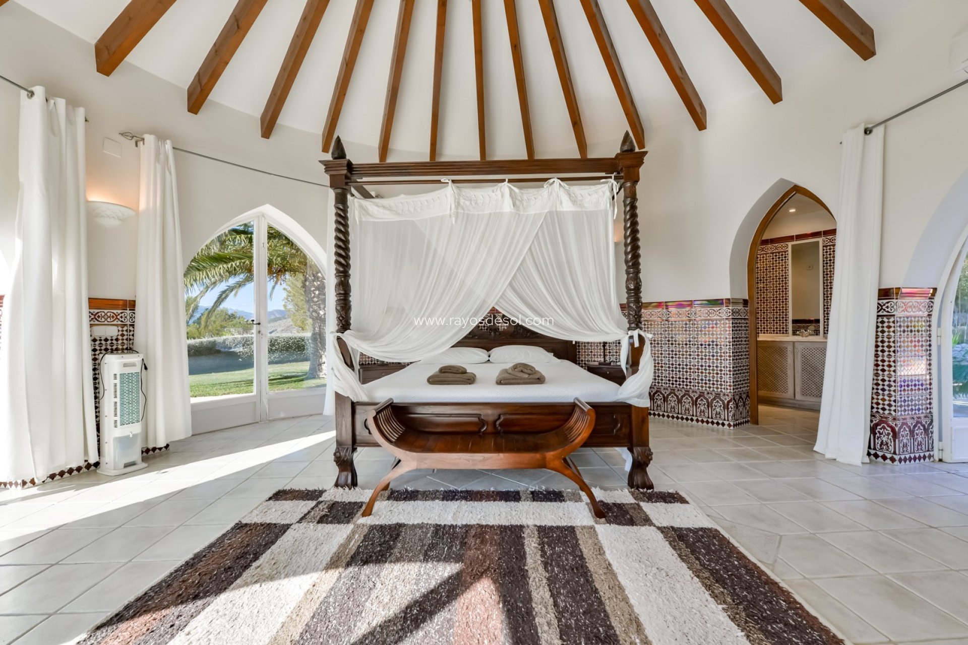 Resale - Villa - Altea