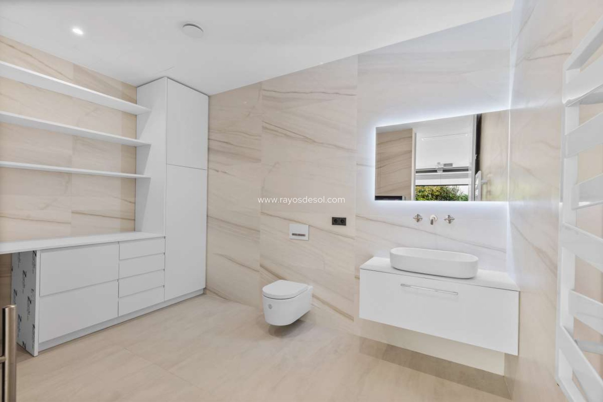 Resale - Villa - Altea