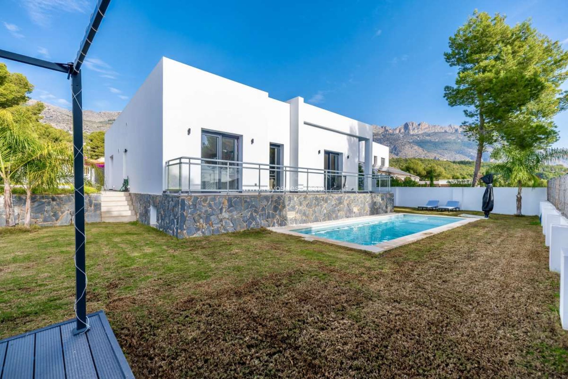 Resale - Villa - Altea