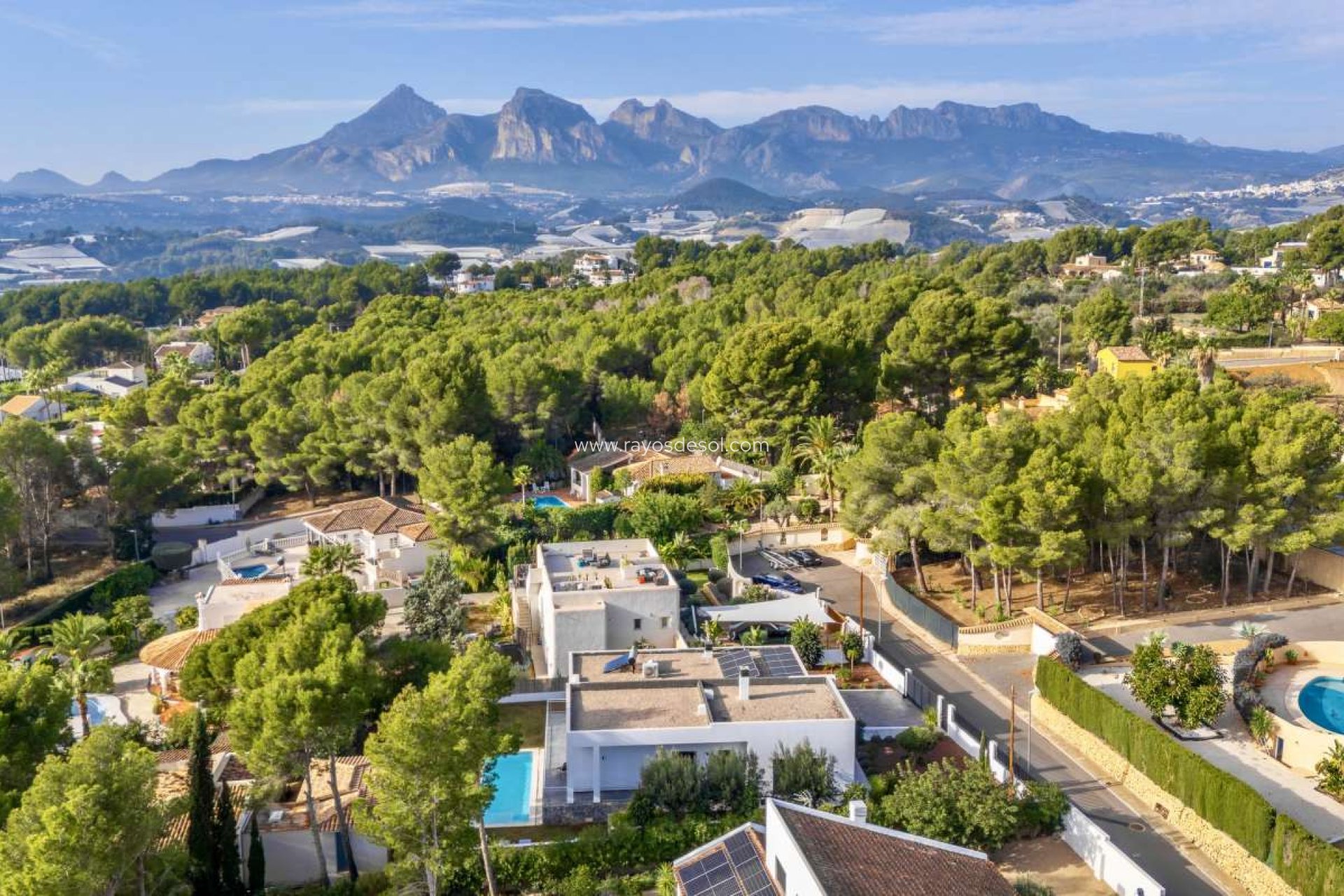 Resale - Villa - Altea