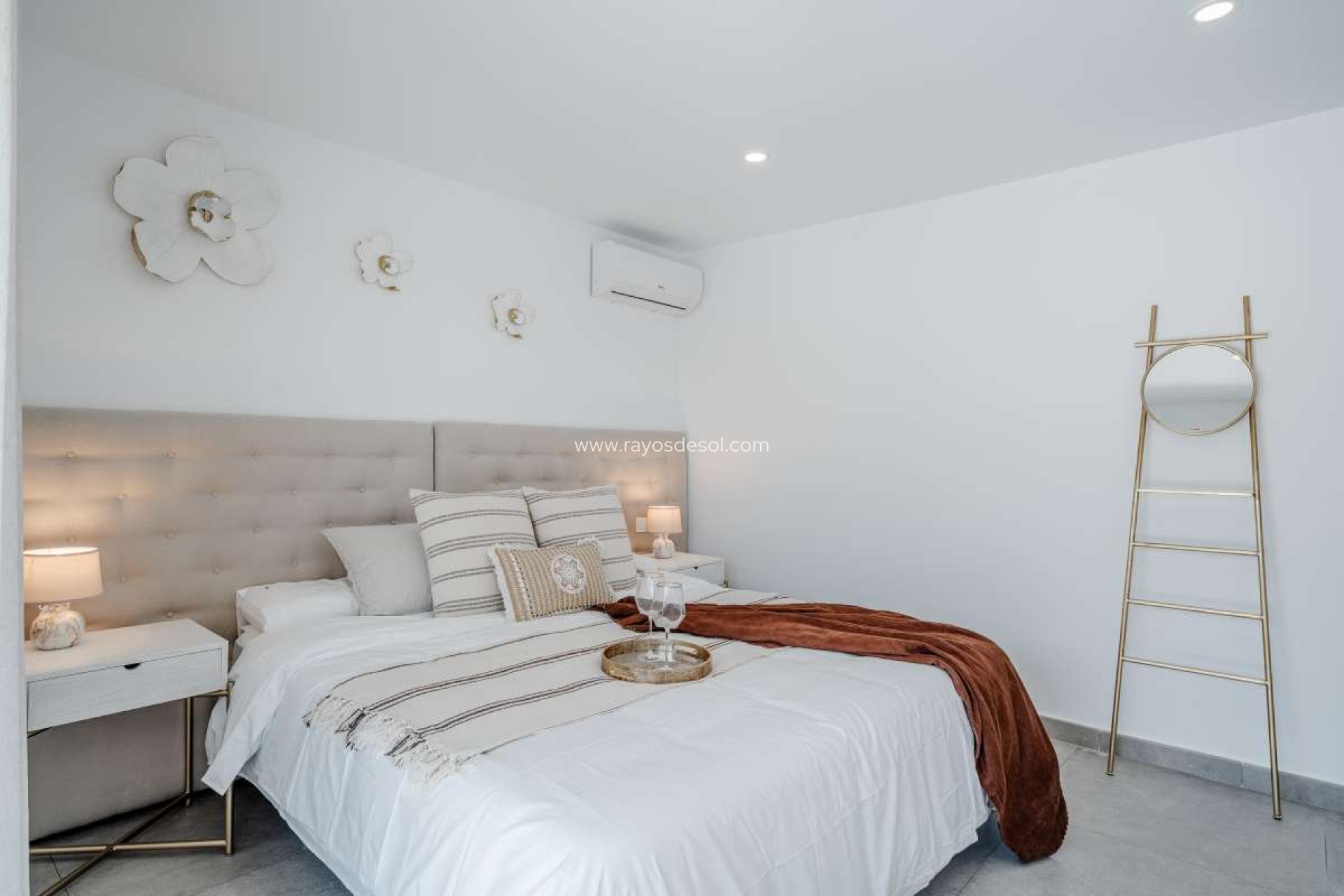 Resale - Villa - Altea