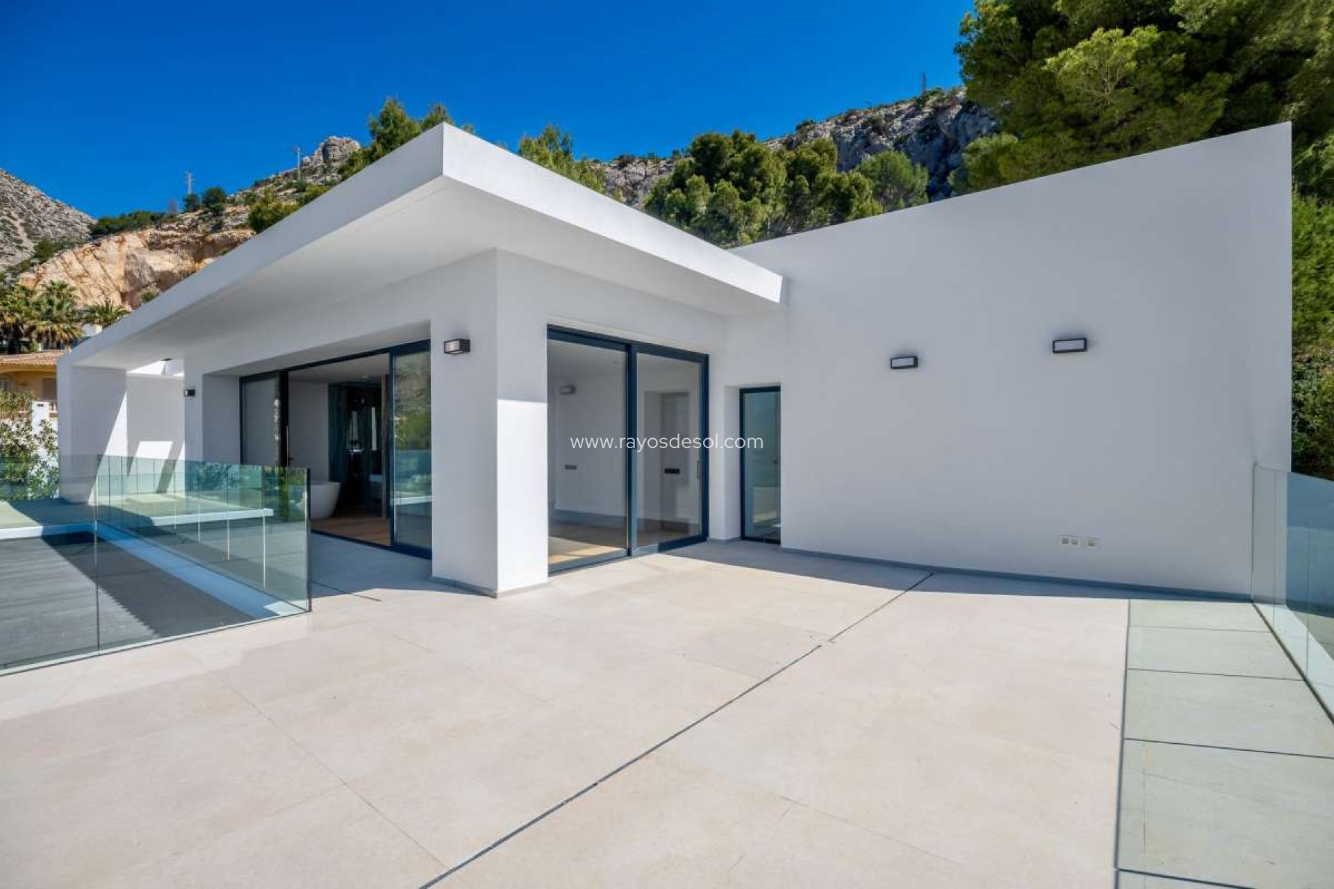 Resale - Villa - Altea