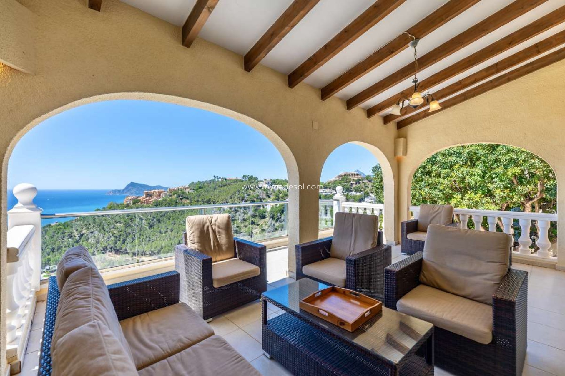 Resale - Villa - Altea