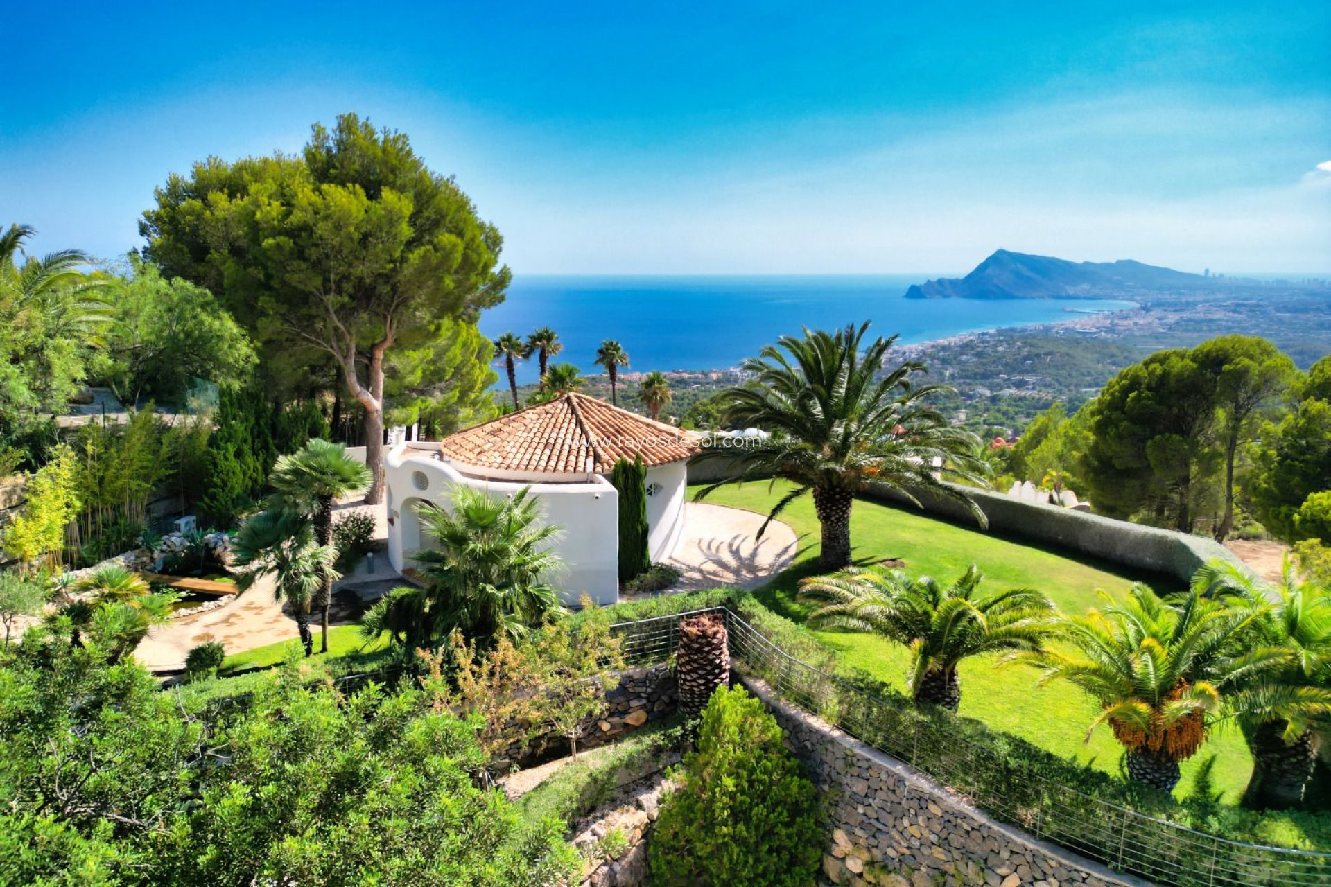 Resale - Villa - Altea