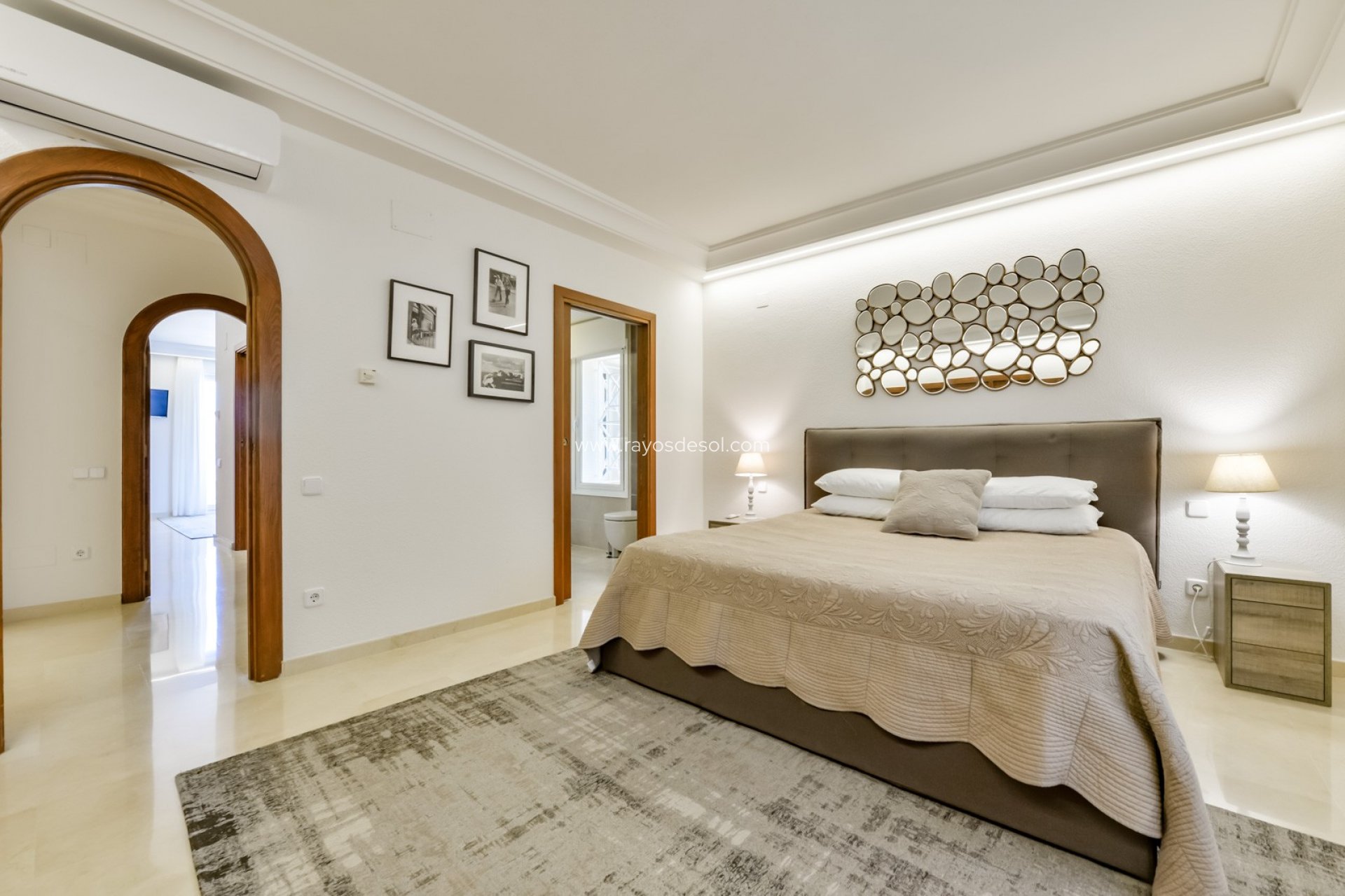 Resale - Villa - Altea