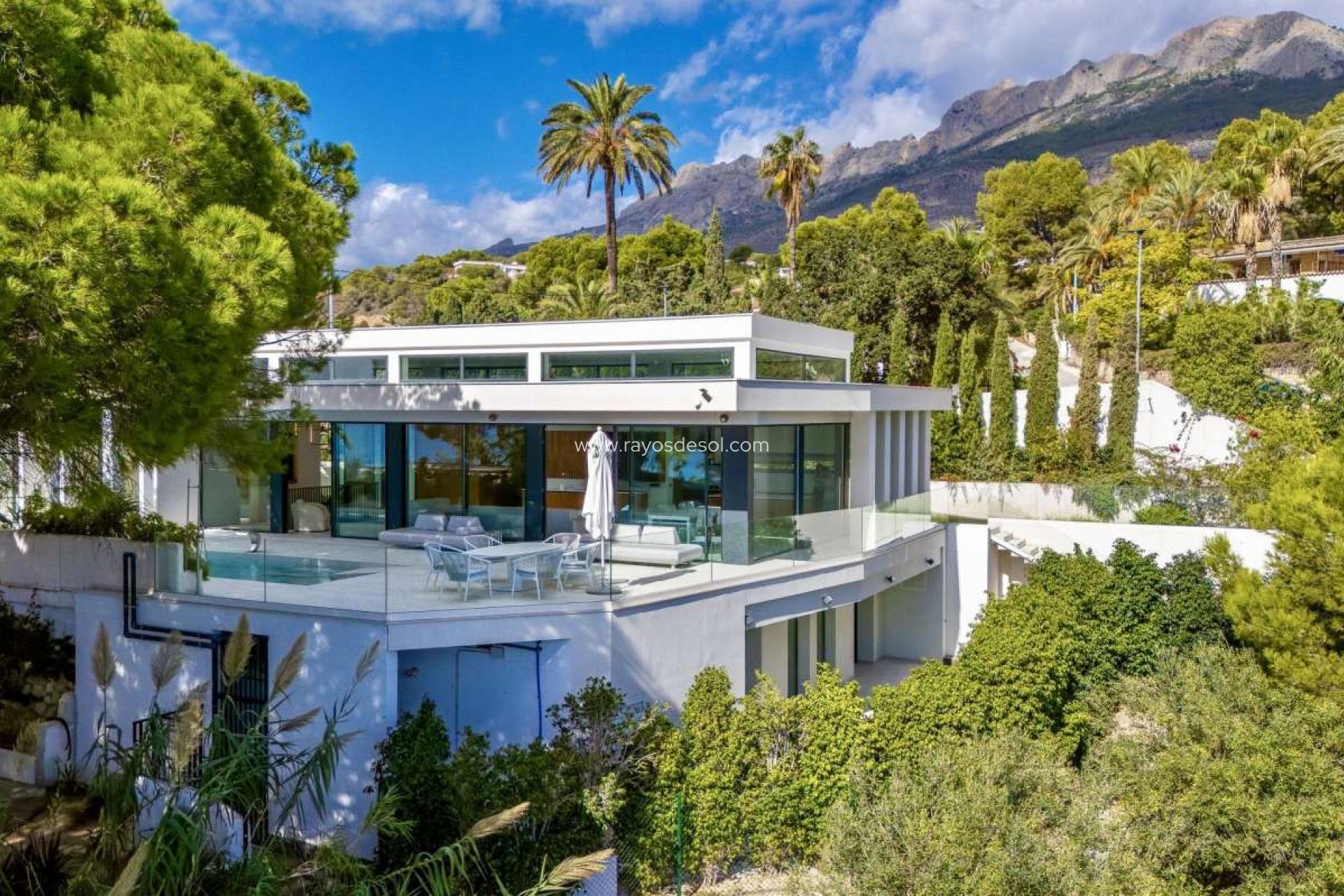 Resale - Villa - Altea