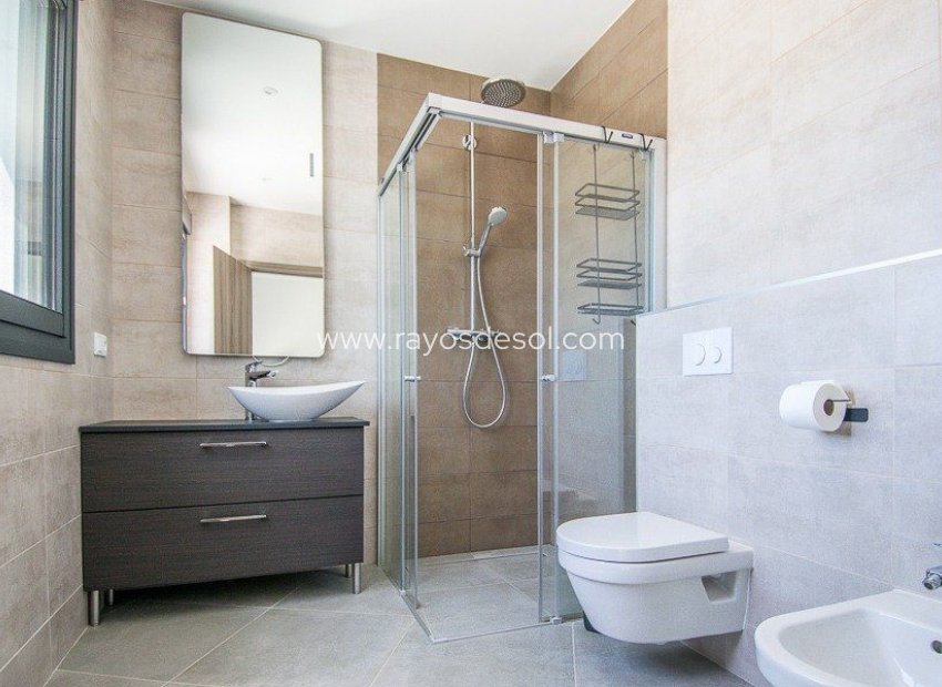 Resale - Villa - Altea