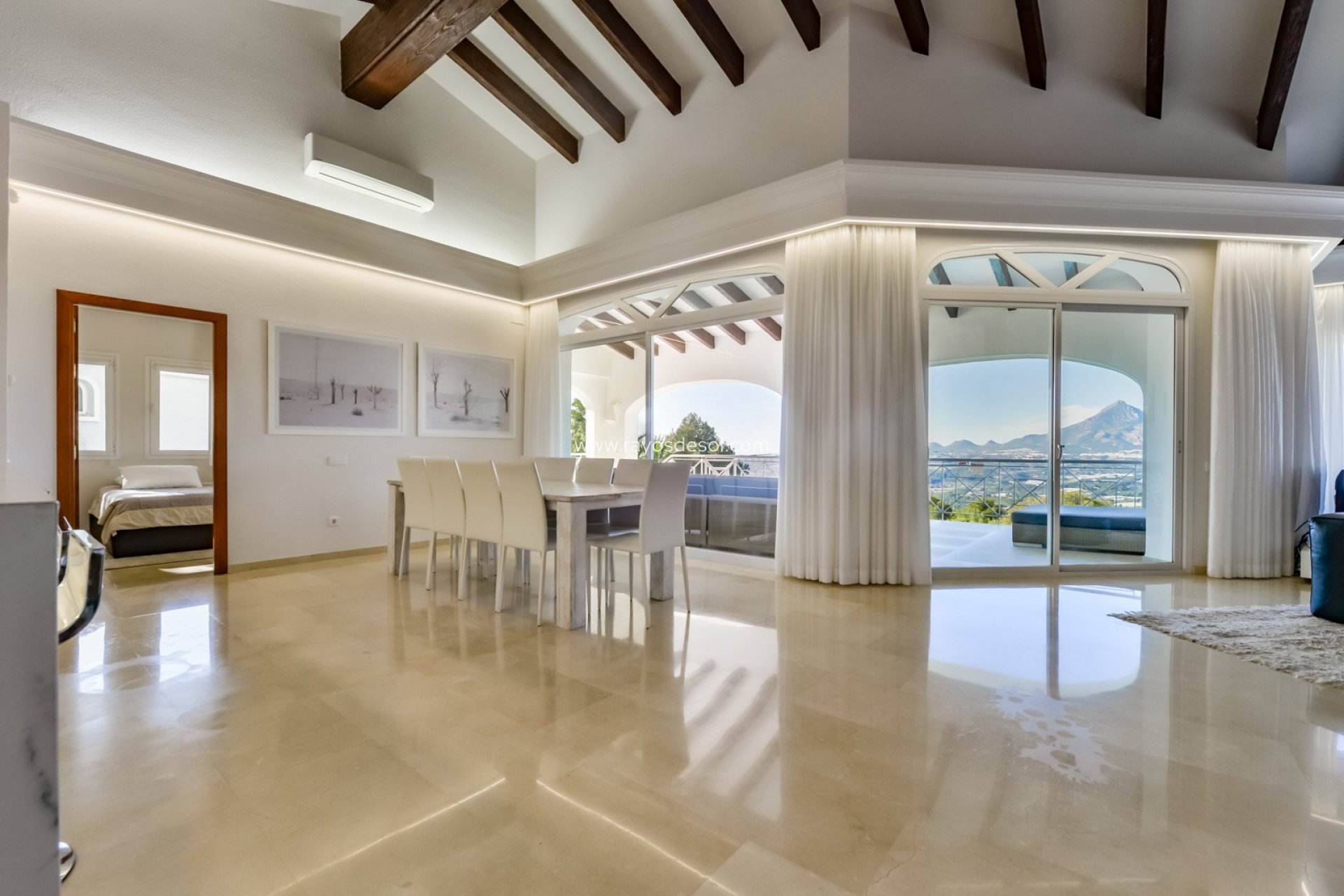 Resale - Villa - Altea