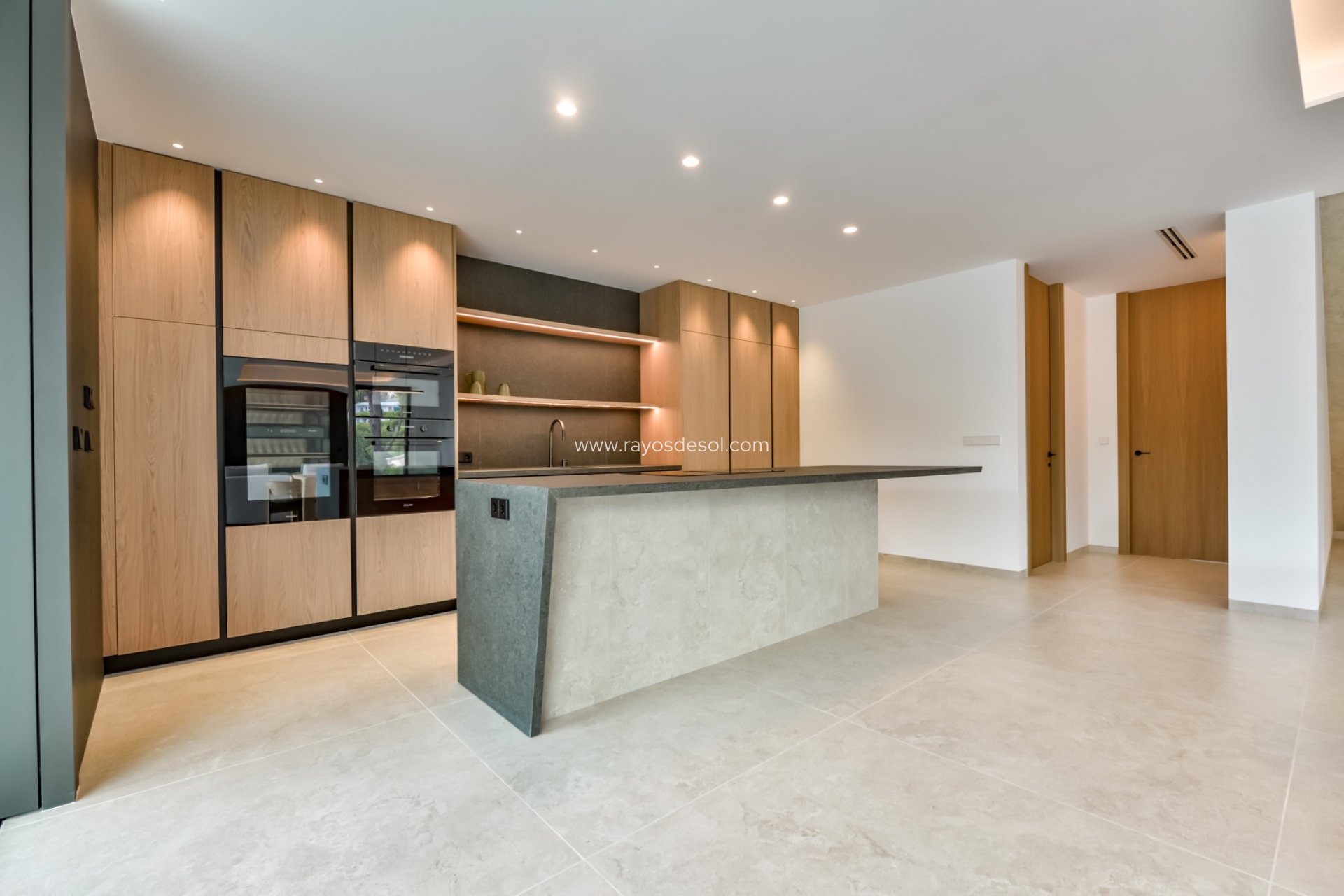 Resale - Villa - Altea