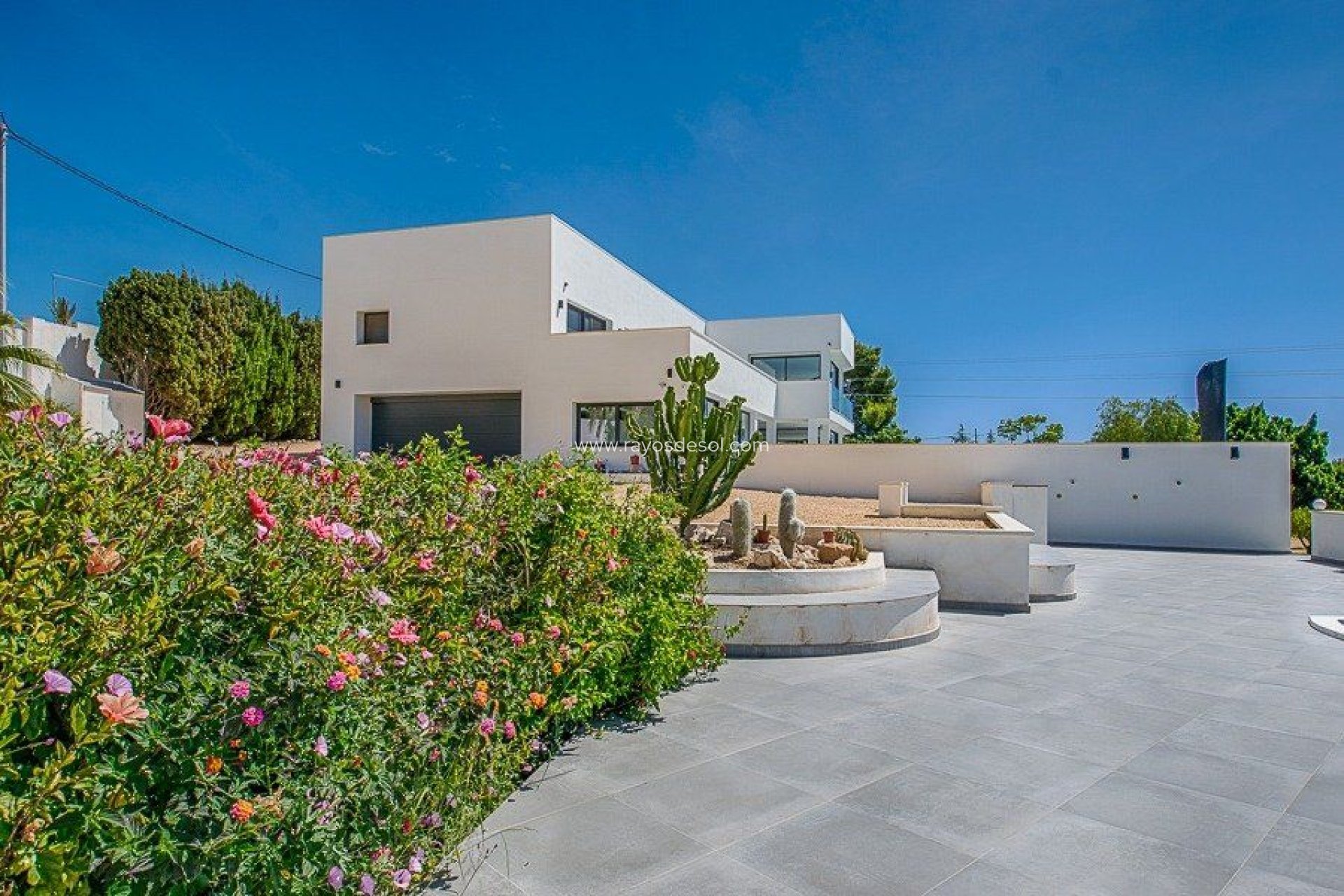 Resale - Villa - Altea