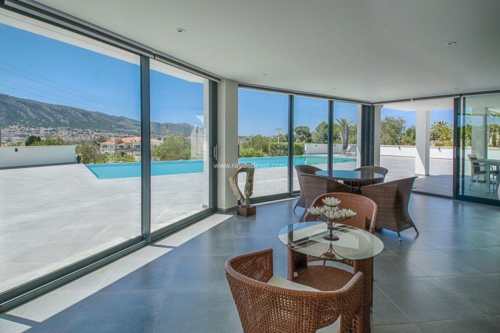 Resale - Villa - Altea