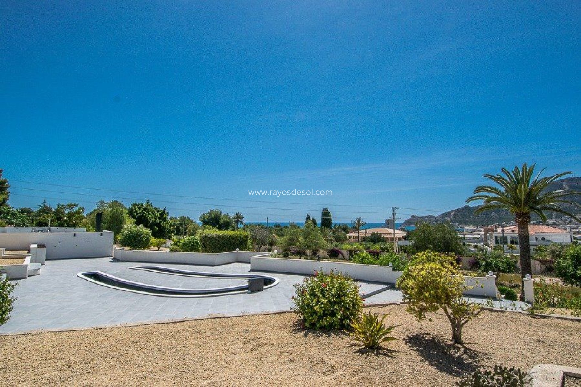 Resale - Villa - Altea