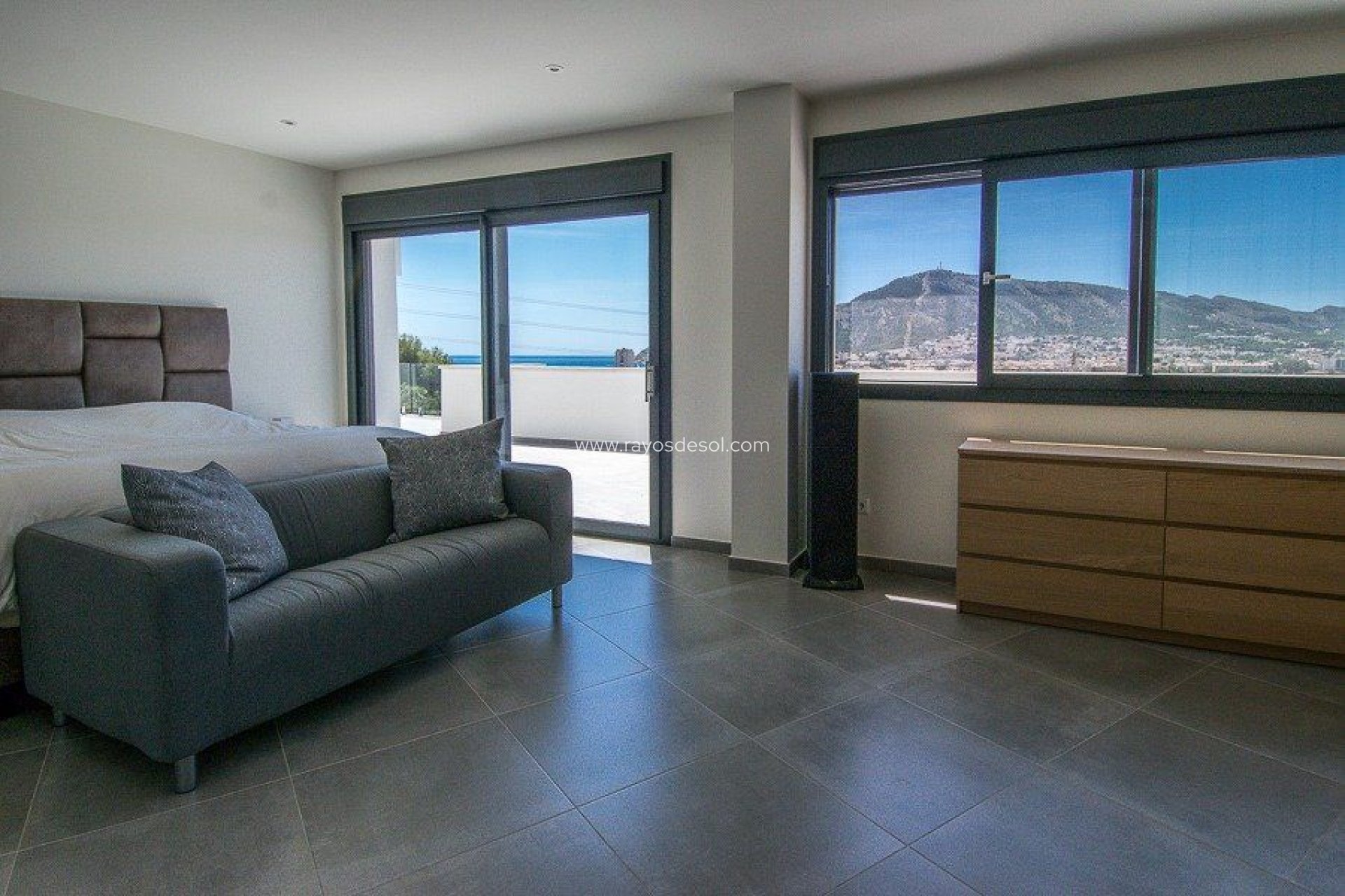 Resale - Villa - Altea