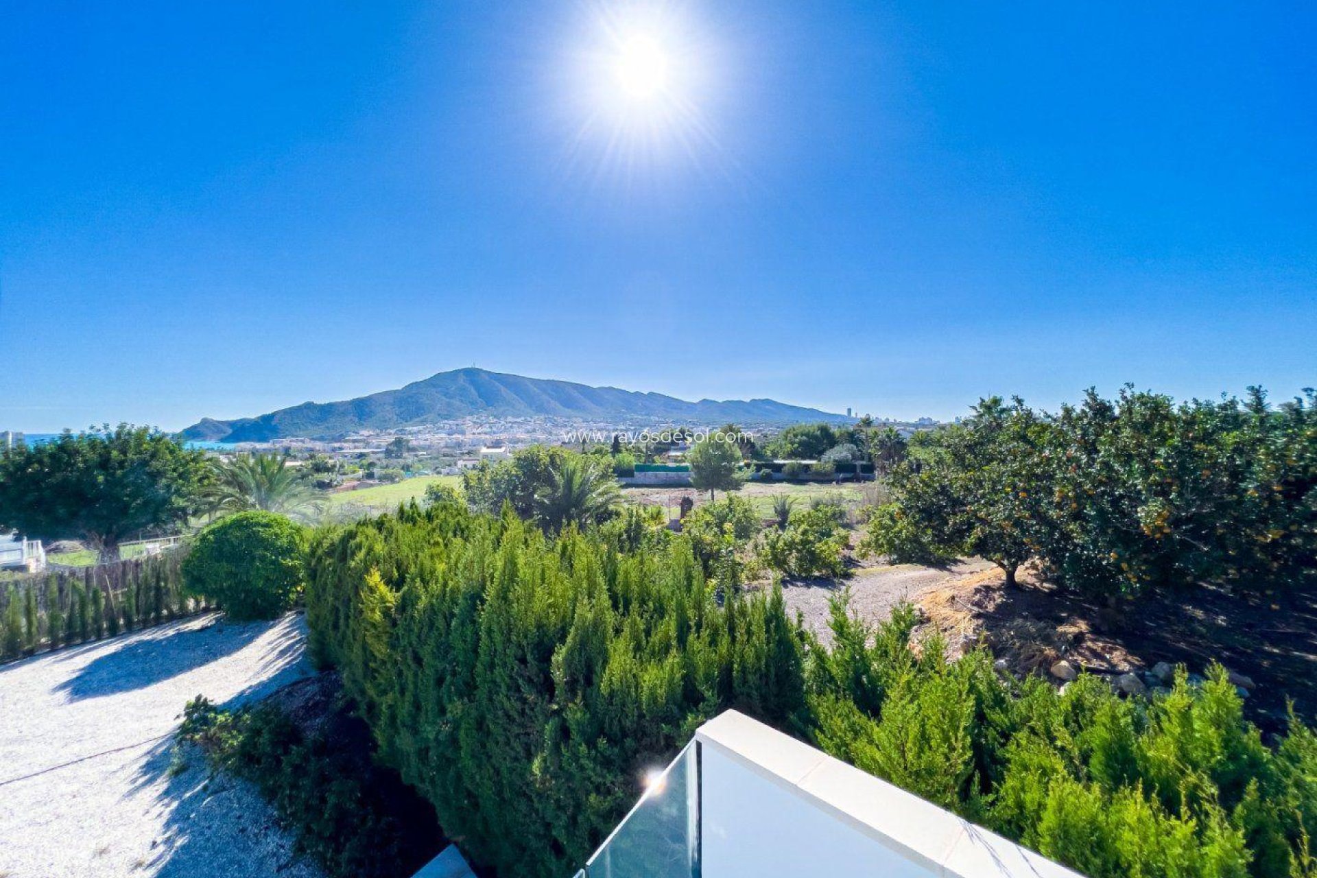 Resale - Villa - Altea