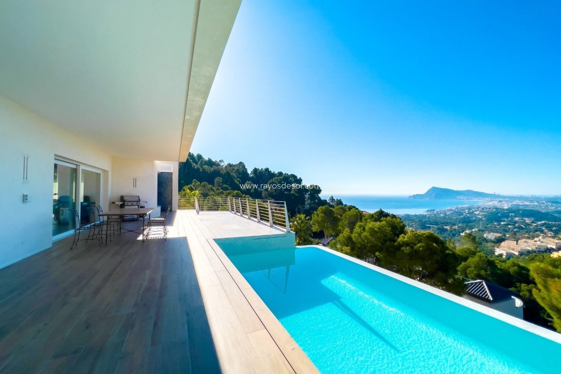 Resale - Villa - Altea