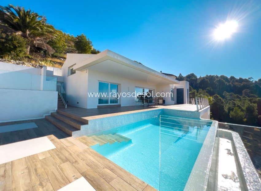 Resale - Villa - Altea