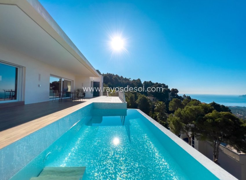 Resale - Villa - Altea