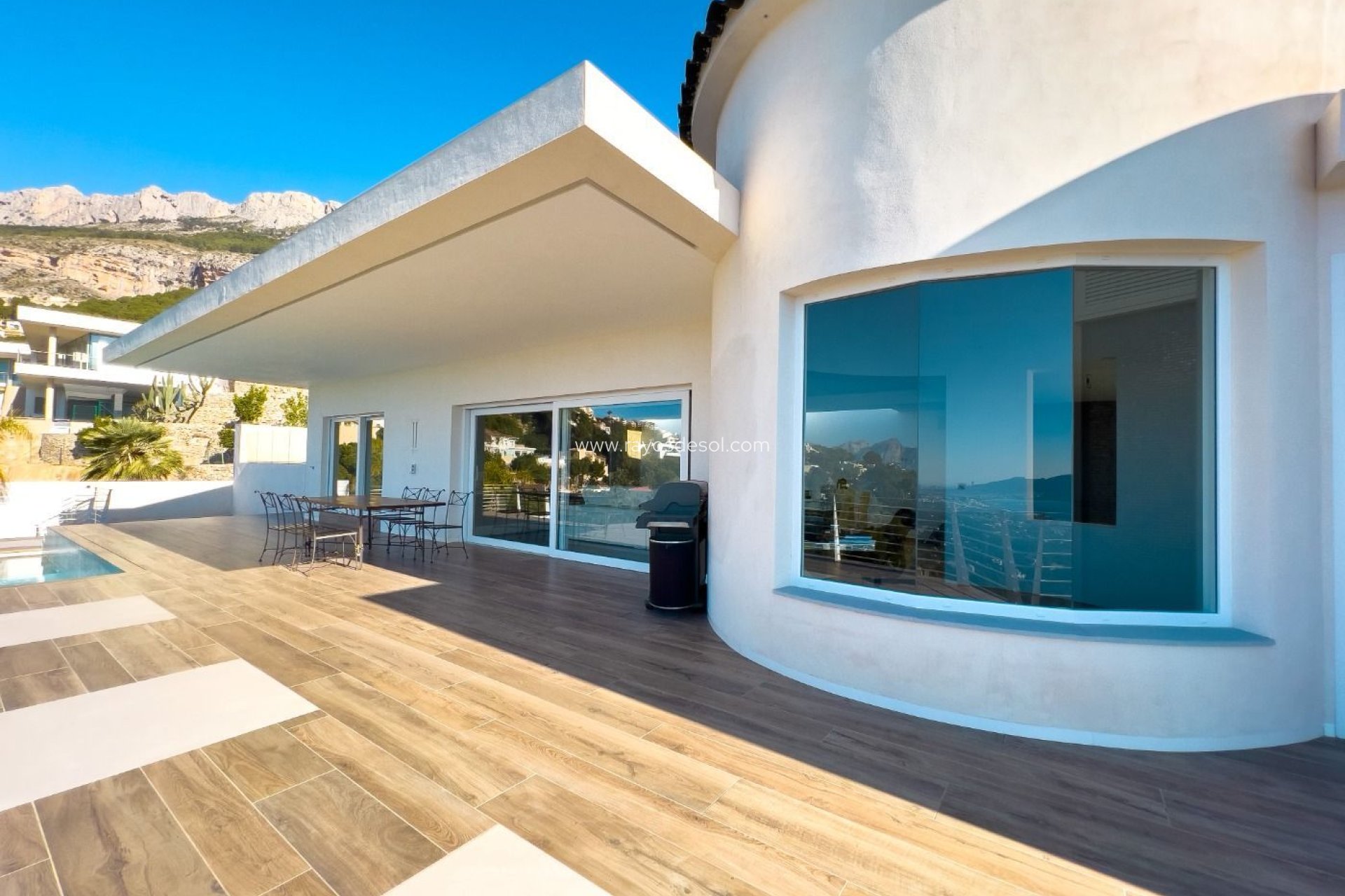 Resale - Villa - Altea