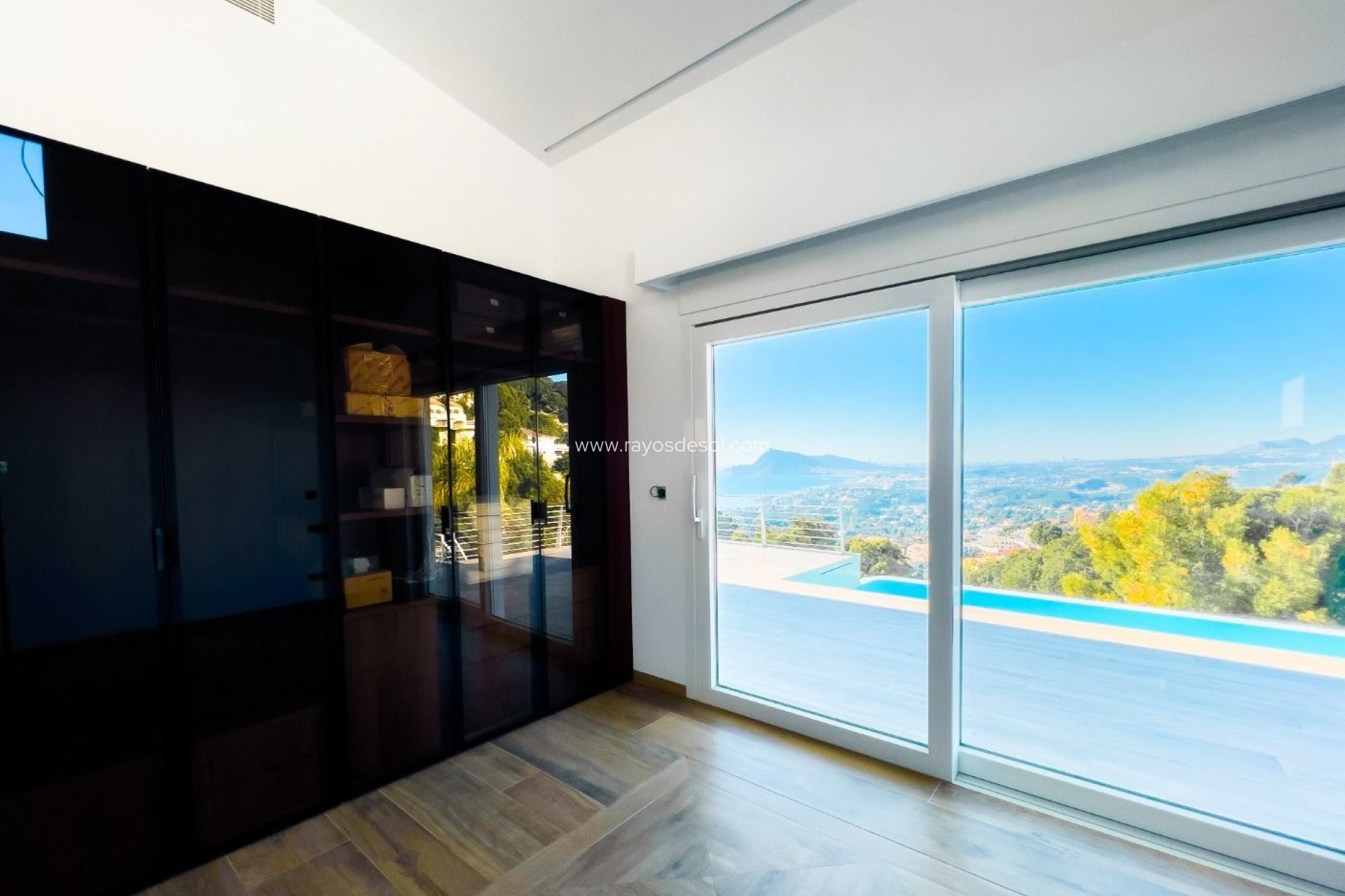 Resale - Villa - Altea