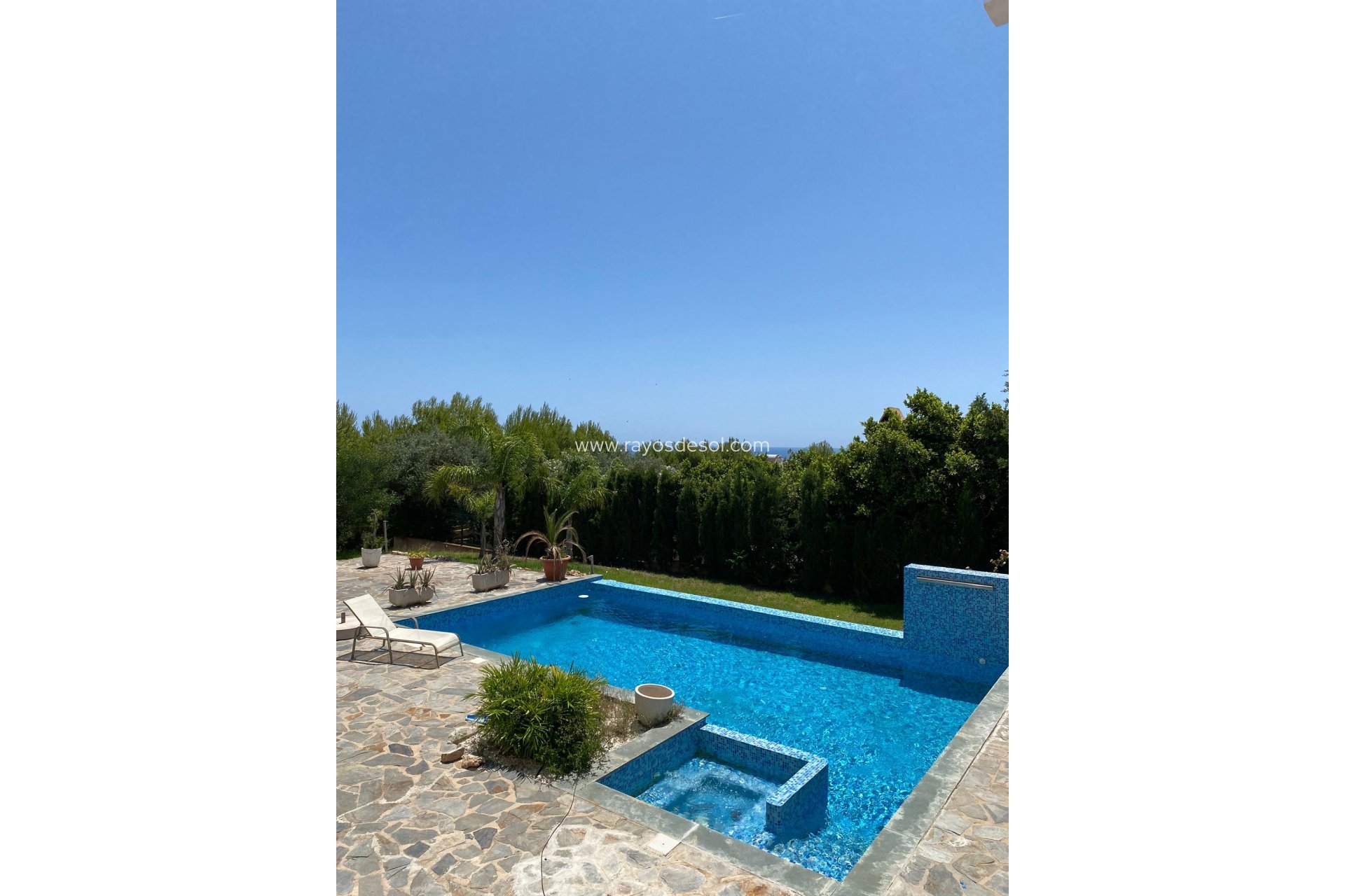 Resale - Villa - Altea