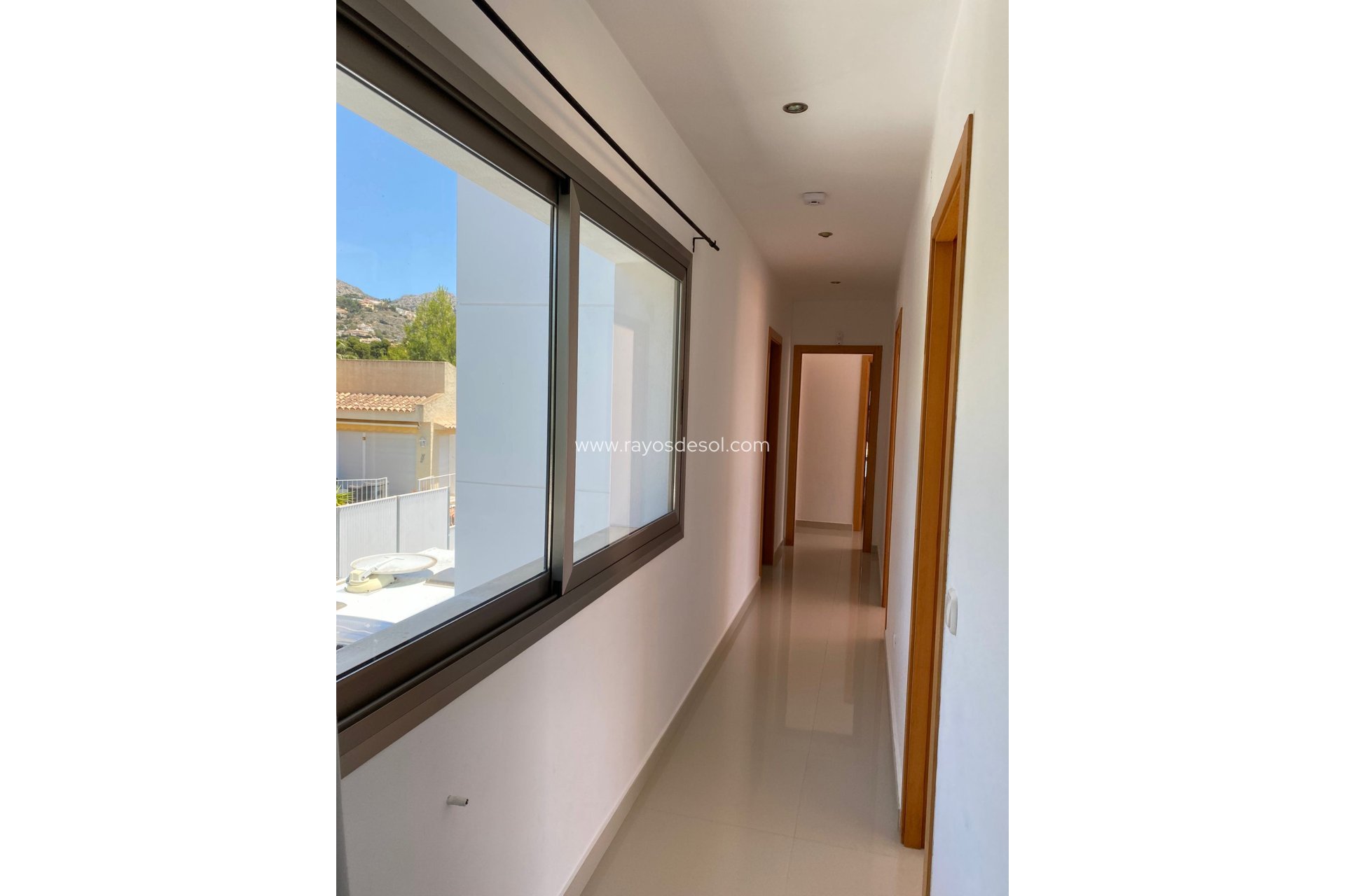 Resale - Villa - Altea