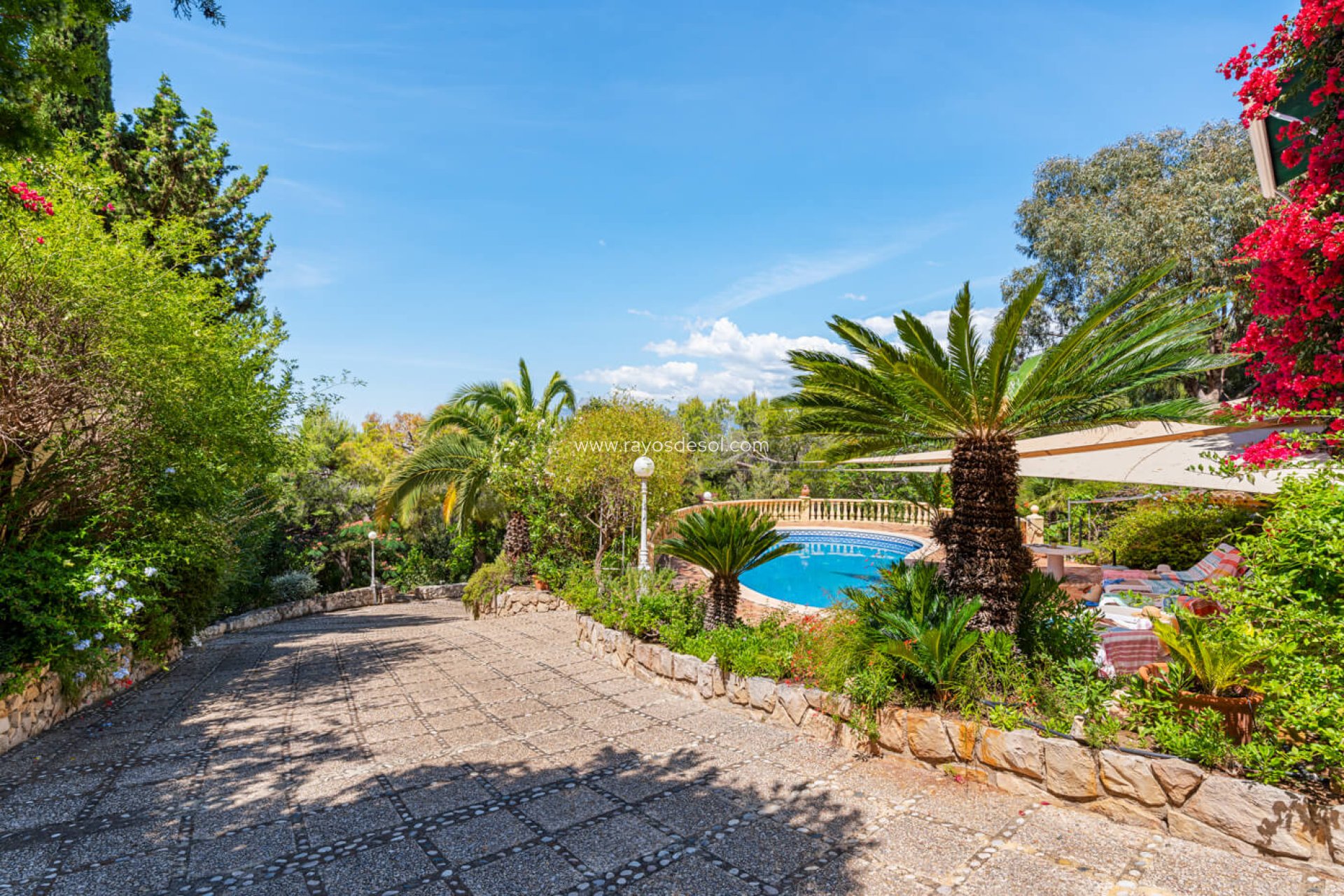 Resale - Villa - Altea