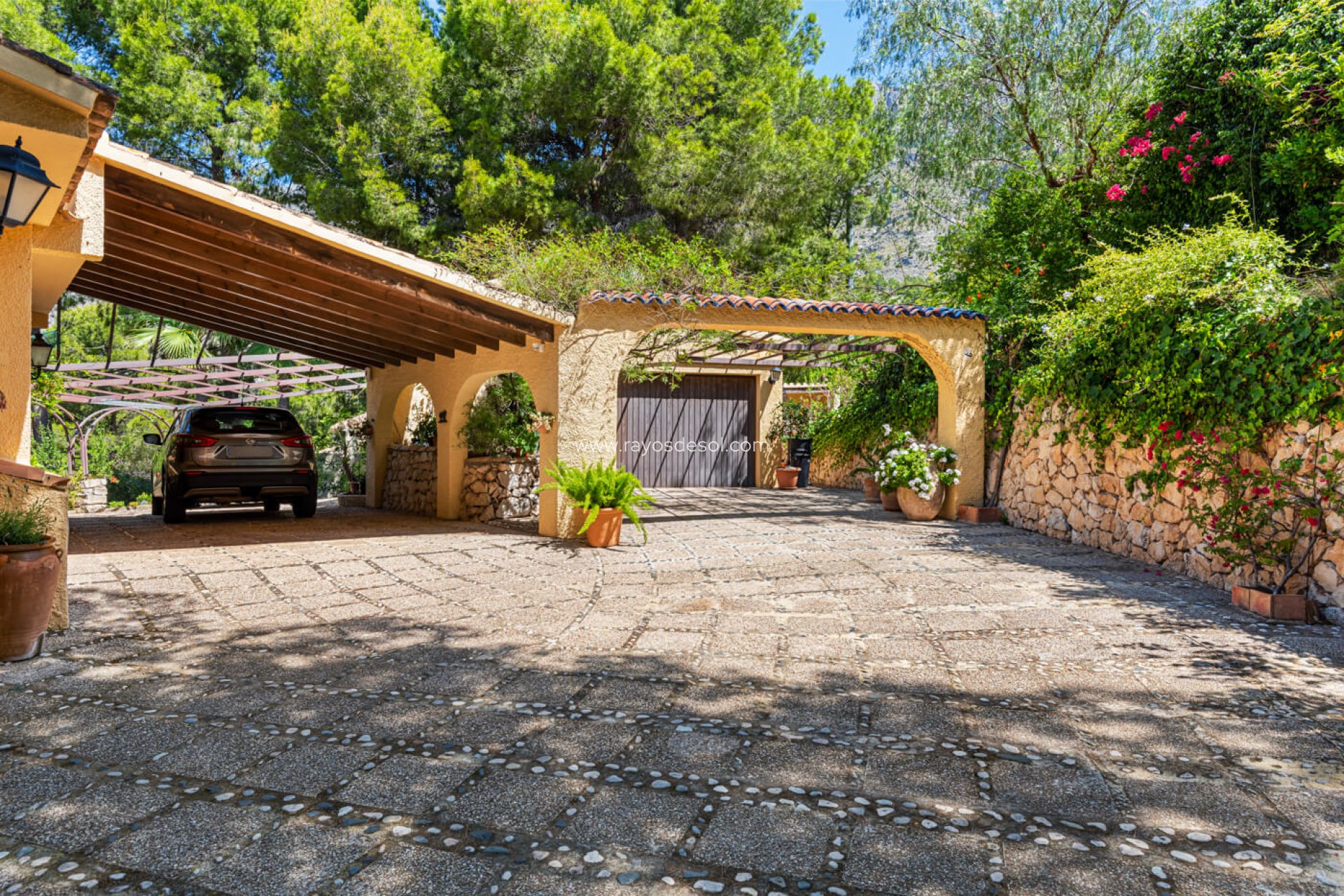 Resale - Villa - Altea