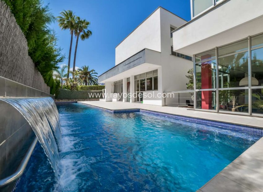 Resale - Villa - Benidorm