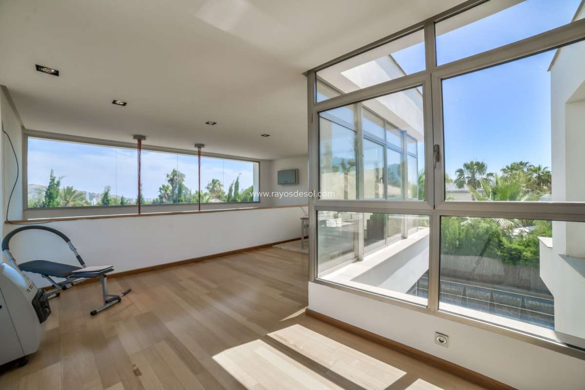 Resale - Villa - Benidorm