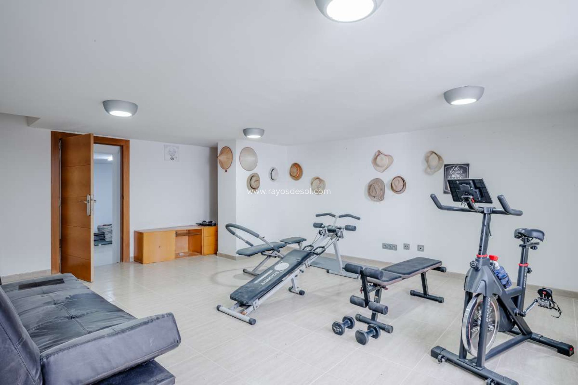 Resale - Villa - Benidorm