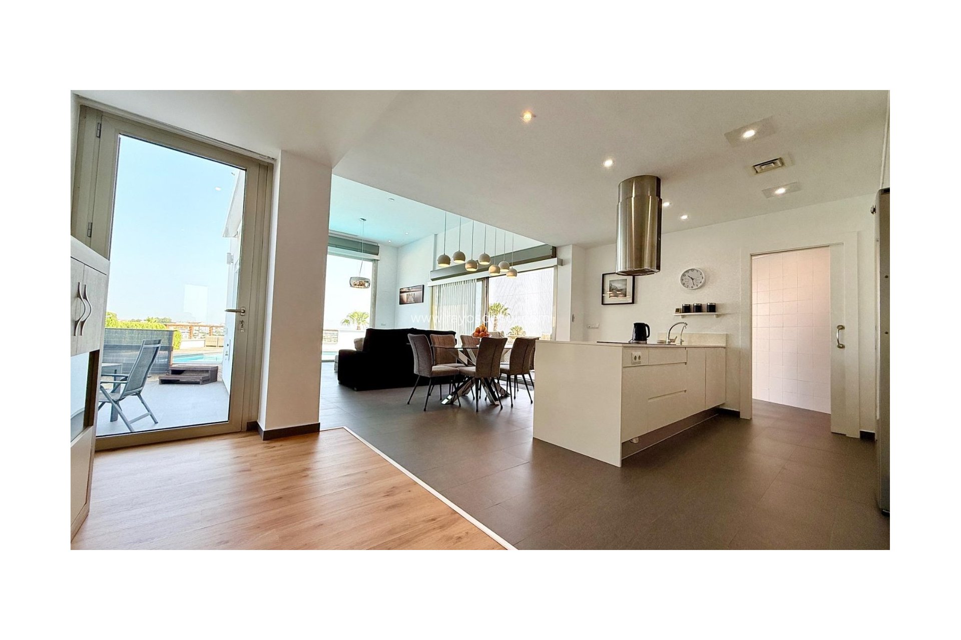 Resale - Villa - Benijofar