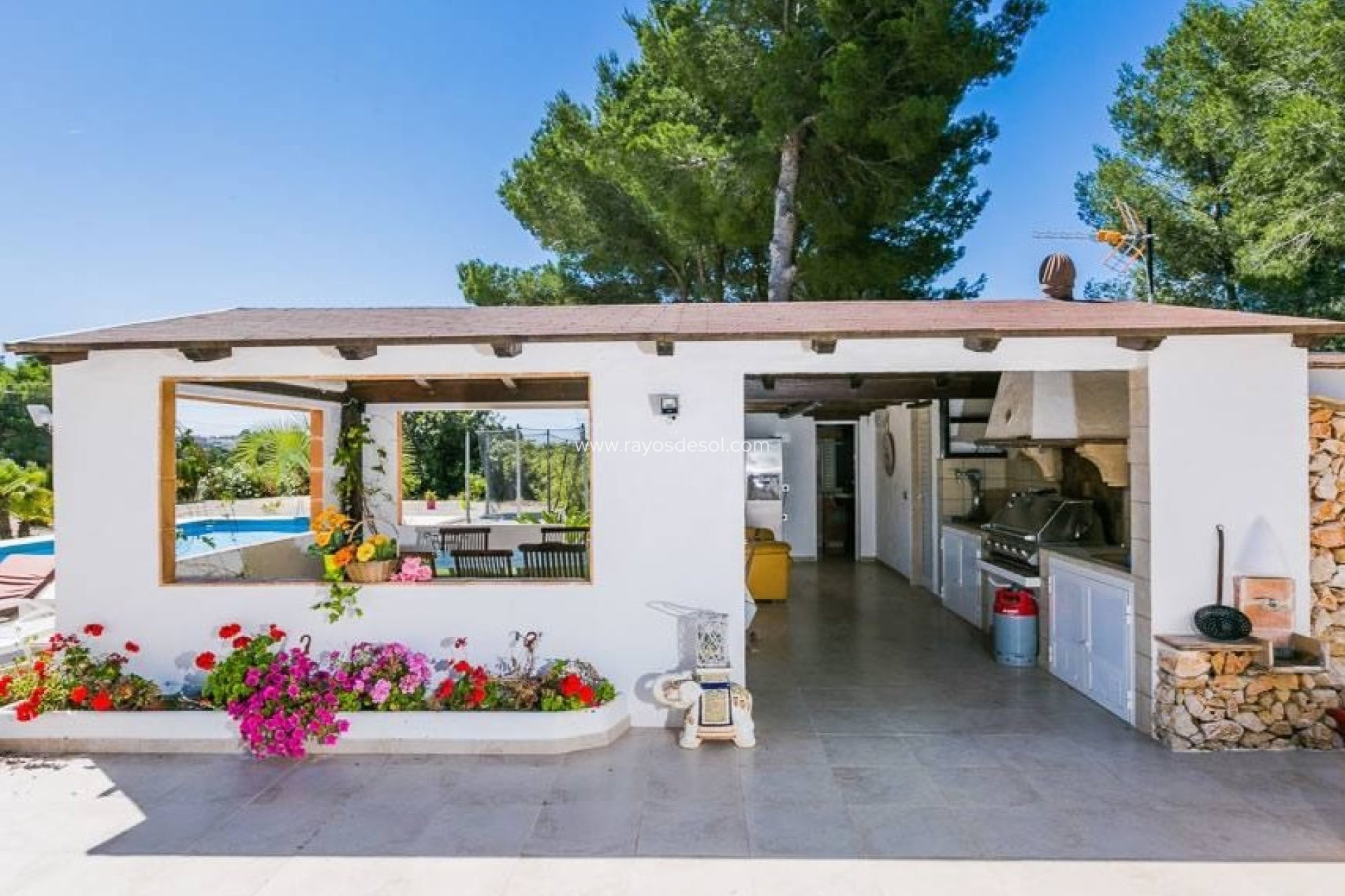 Resale - Villa - Benissa - 03725