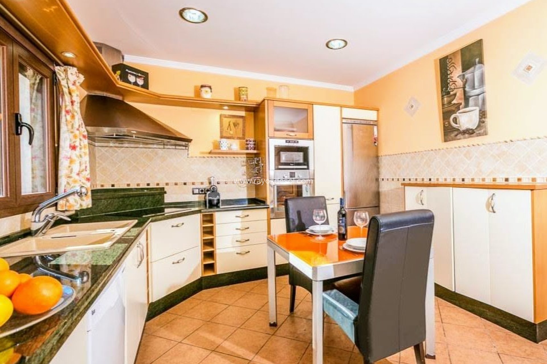 Resale - Villa - Benissa - 03725