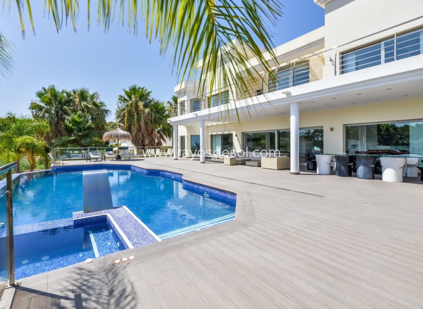 Resale - Villa - Benissa - La Fustera