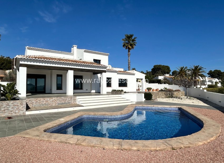 Resale - Villa - Benissa