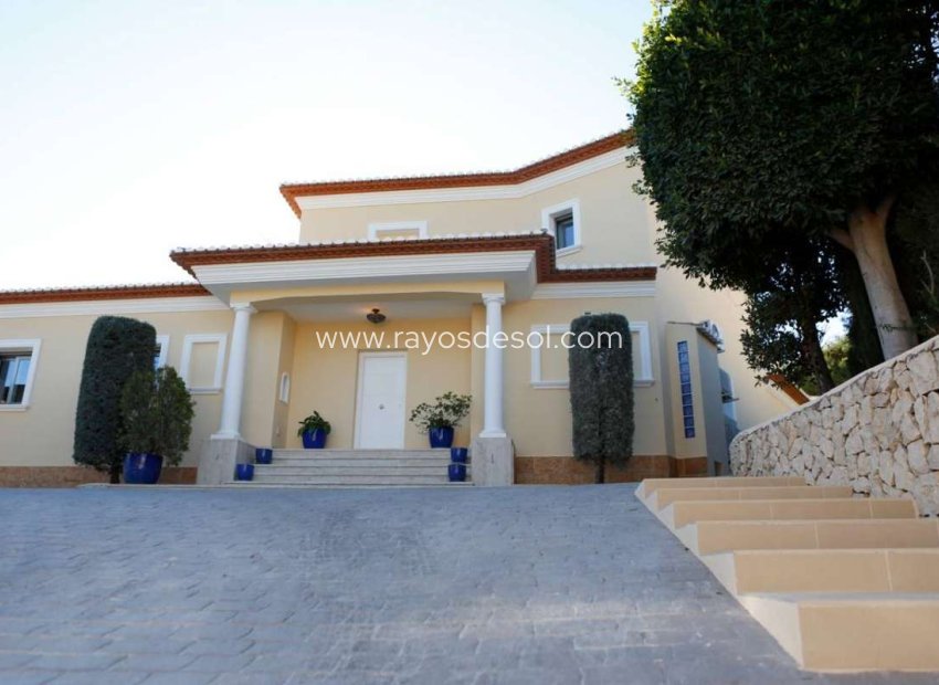 Resale - Villa - Benissa