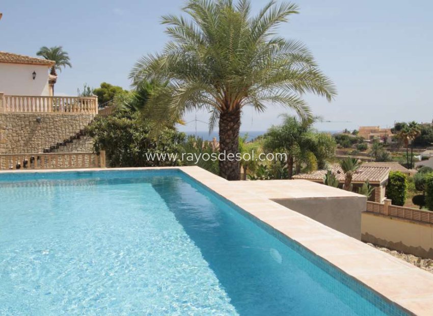 Resale - Villa - Benissa